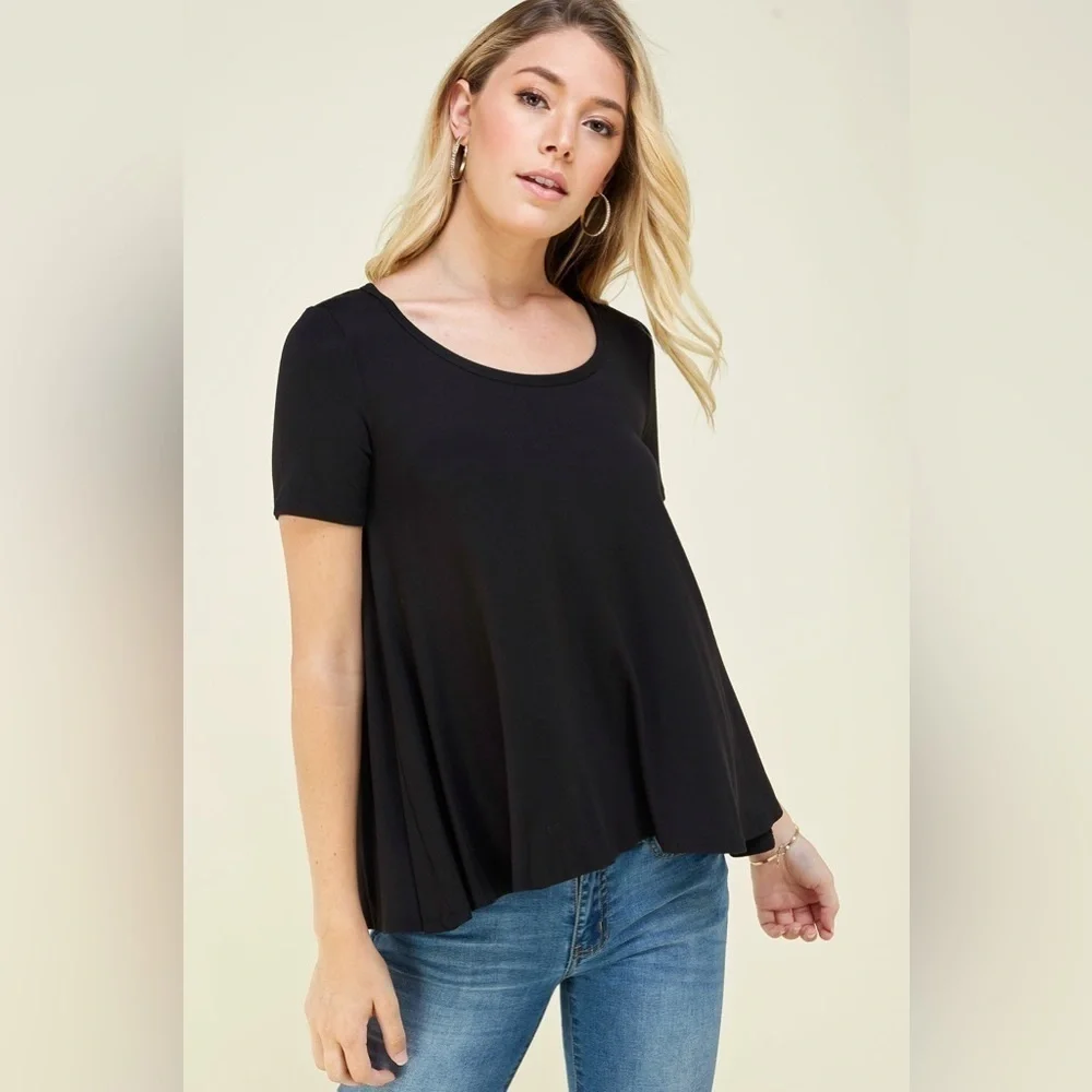 Les Amis Flowy Black Tee Loose Fit Short Sleeve Size Small Minimalist Chic NWT - Picture 4 of 6